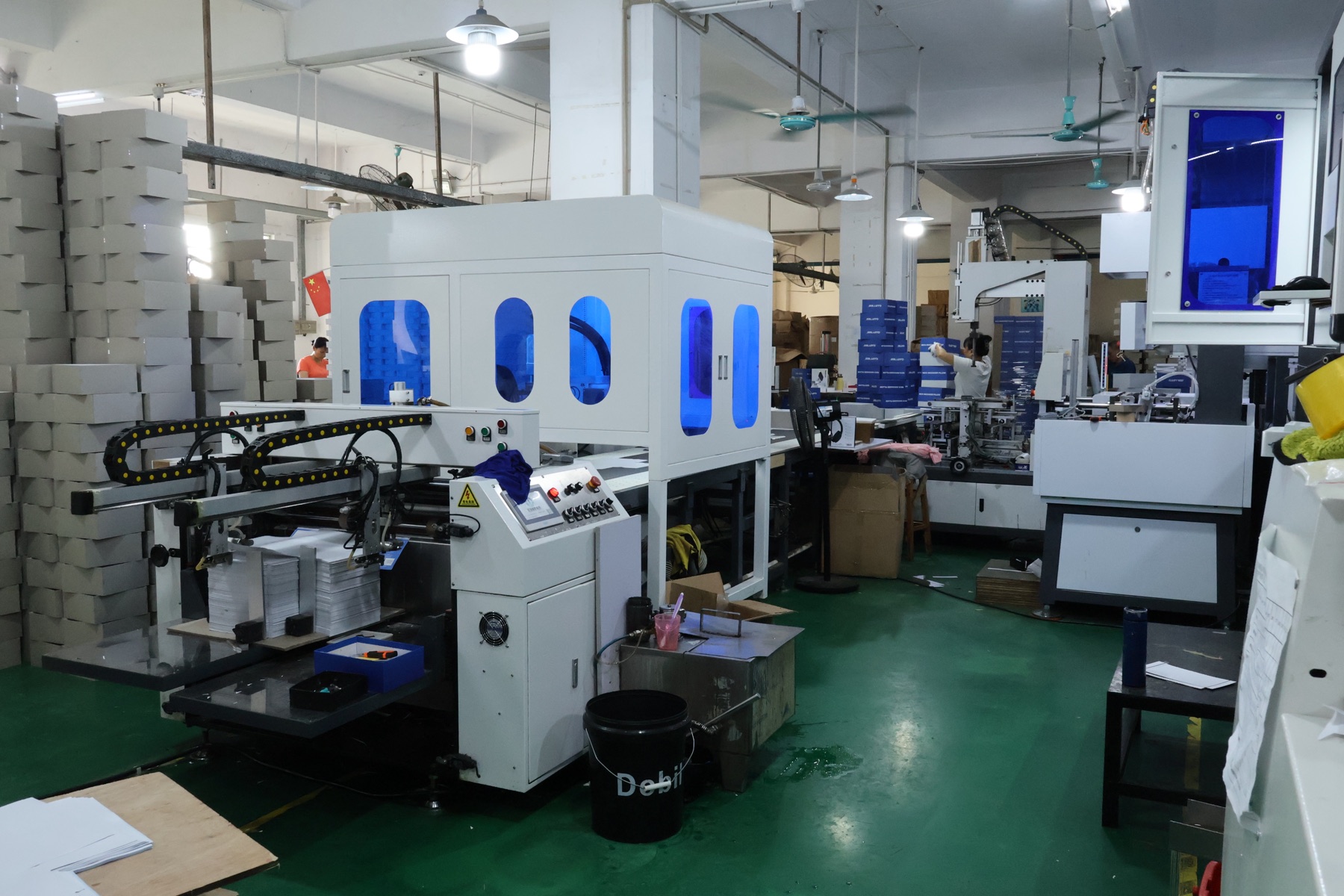 Paper packaging production equipment line
